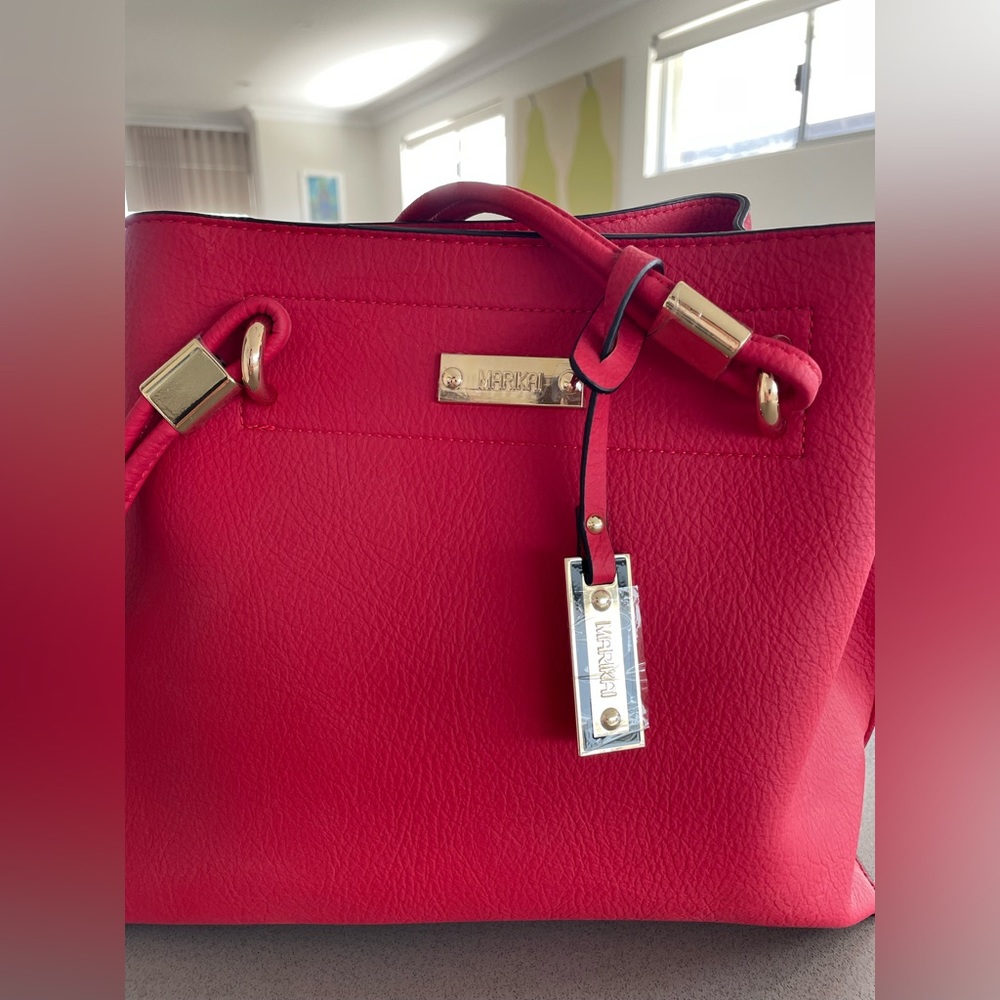 BRAND NEW MERIKAI Red Double Cord Strap Tote Bag - Picture 2 of 4